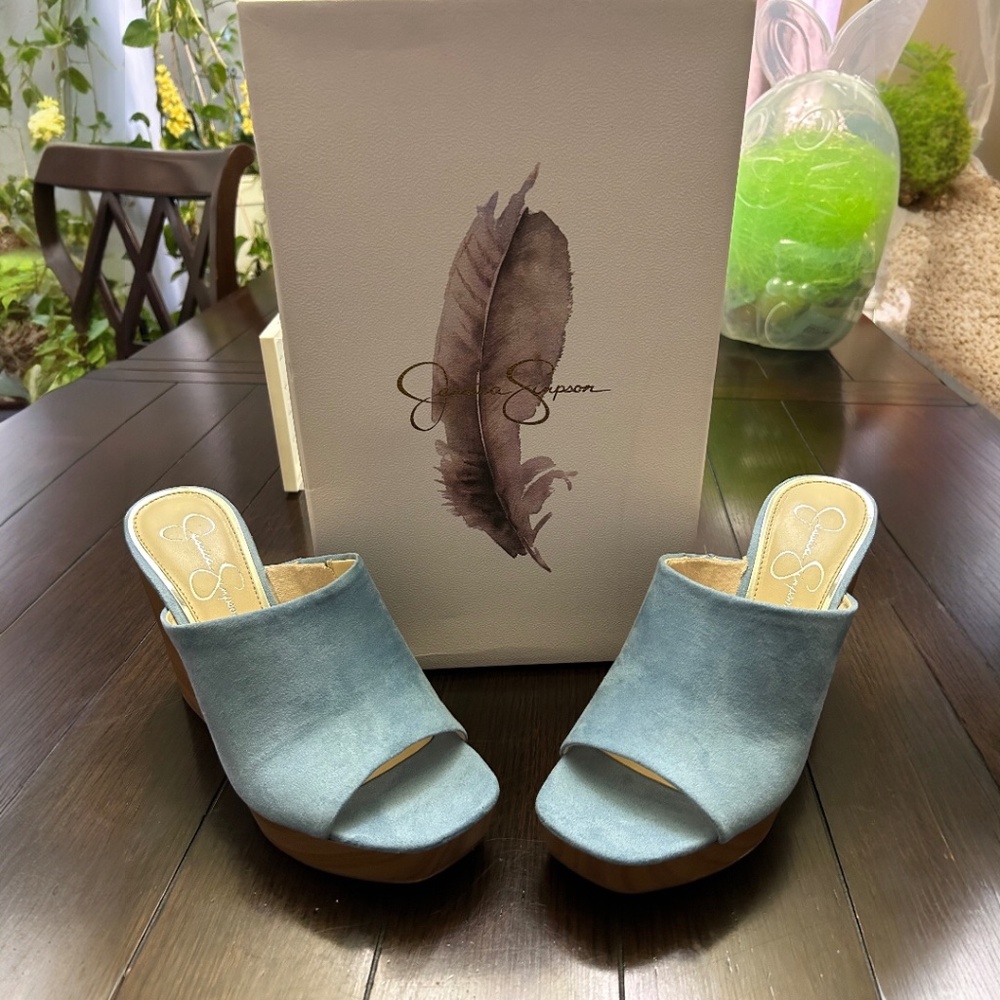 New in Box. Jessica Simpson Mule with Wood Wedge Heel. Color; Cornflower Blue